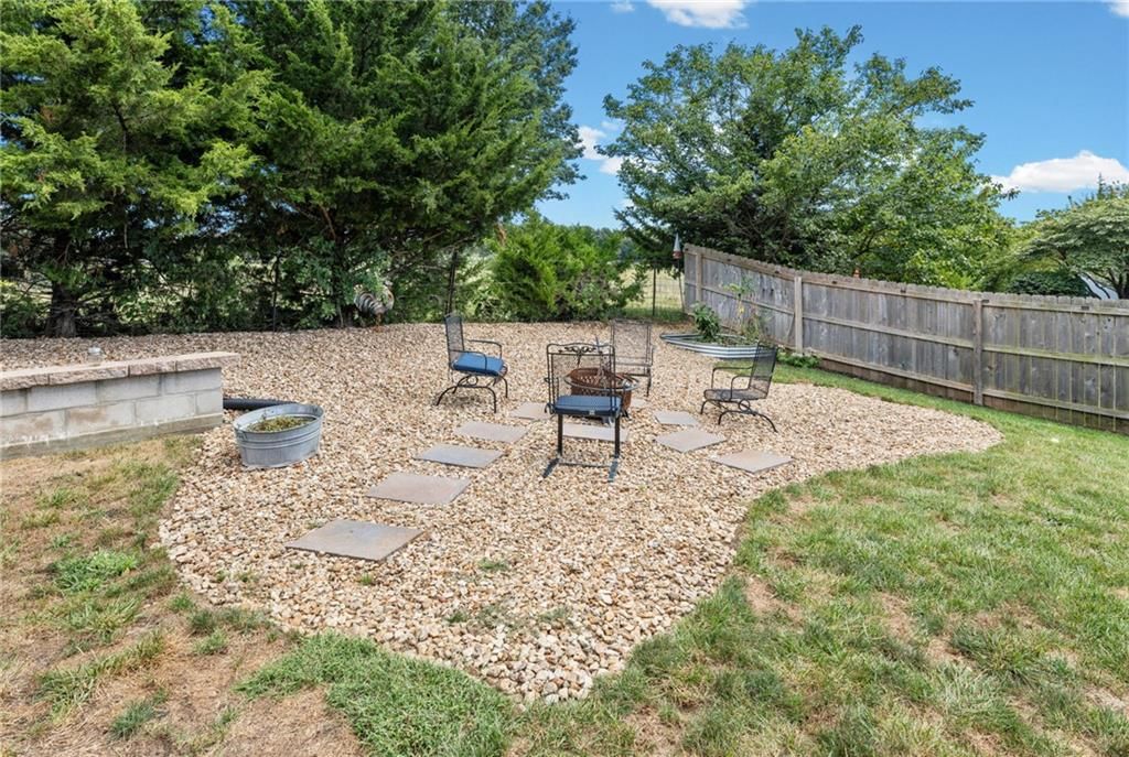 161 S Whilshire Drive — photo 33