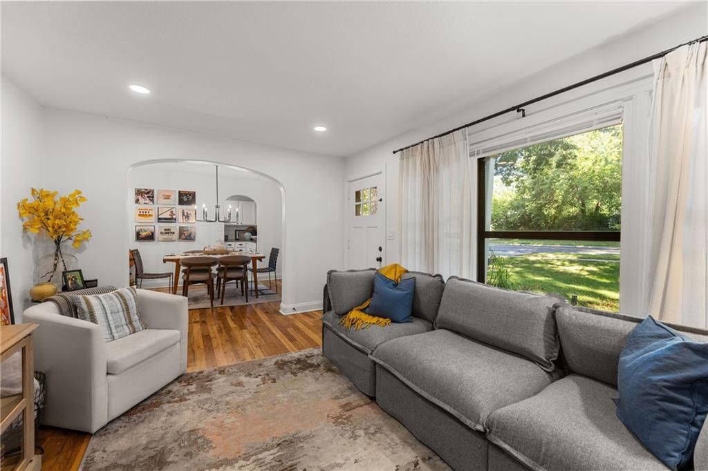 3231 Somerset Drive — photo 5