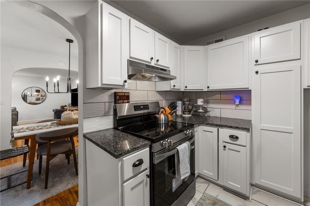 3231 Somerset Drive — photo 9