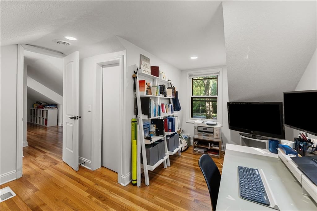 3231 Somerset Drive — photo 25