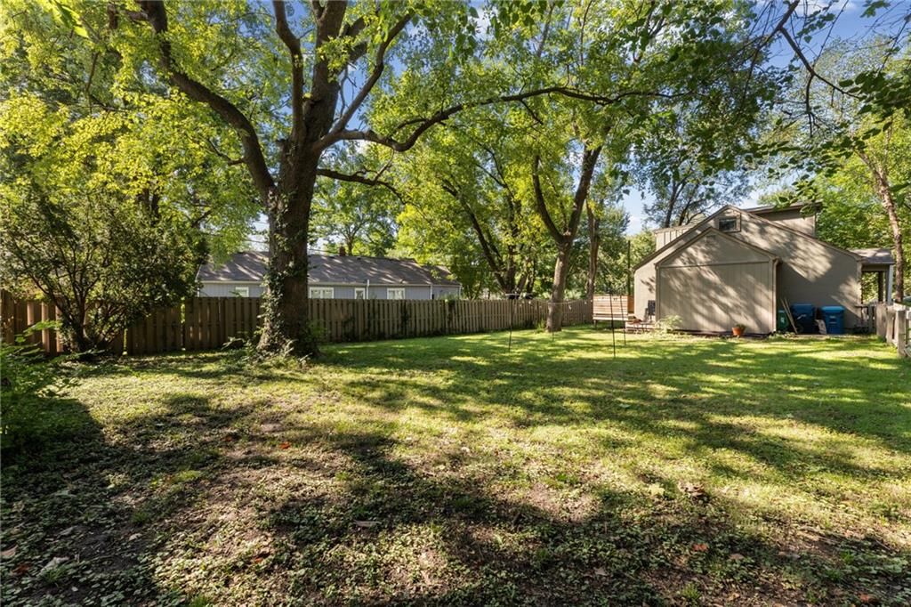 3231 Somerset Drive — photo 33
