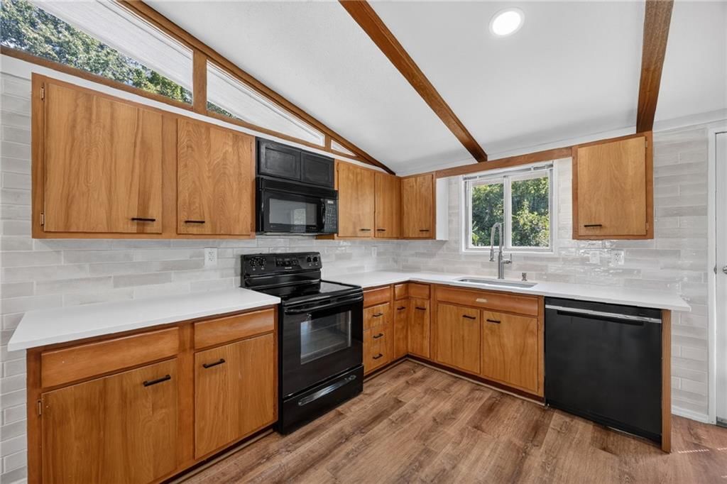 5707 N Highland Avenue — photo 5