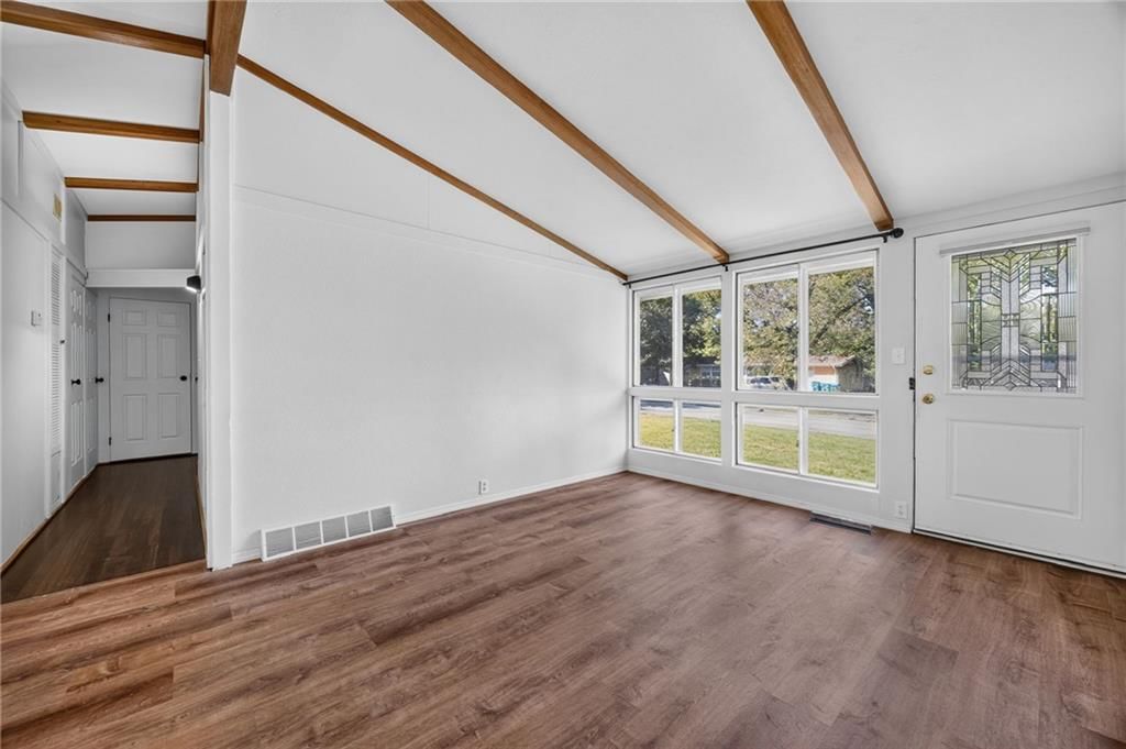 5707 N Highland Avenue — photo 13