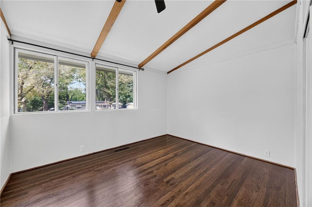 5707 N Highland Avenue — photo 20