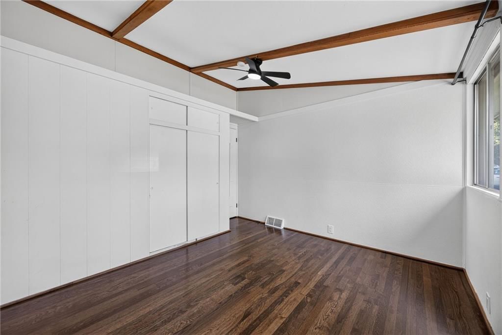 5707 N Highland Avenue — photo 21