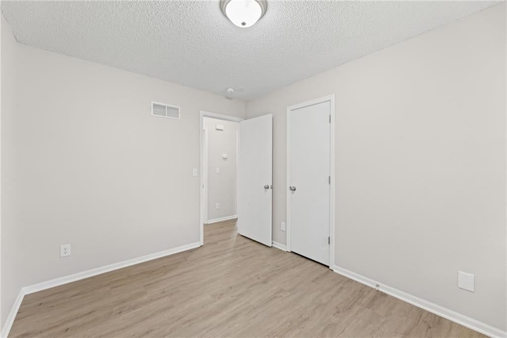 1052 NE Queens Court — photo 20