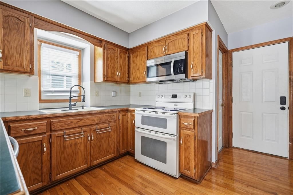 1505 NE 102nd Street — photo 8