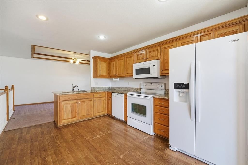 1203 NW Scenic Drive — photo 8