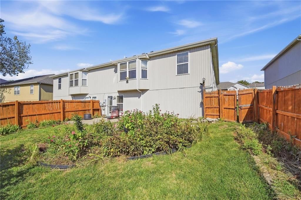 1203 NW Scenic Drive — photo 30