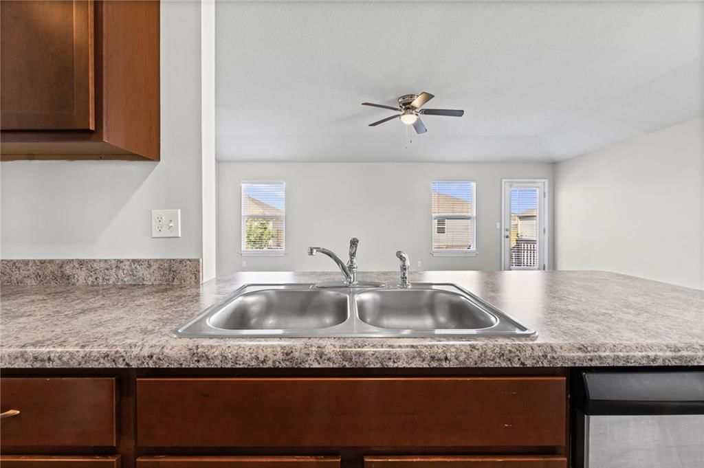 738 S Cypress Street — photo 11