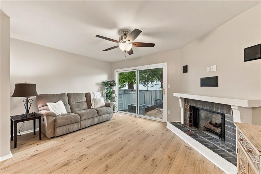8259 Monrovia Street — photo 15