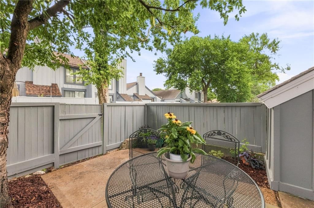 8259 Monrovia Street — photo 20