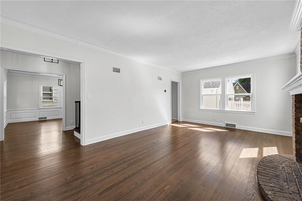 1111 W 77TH Terrace — photo 16