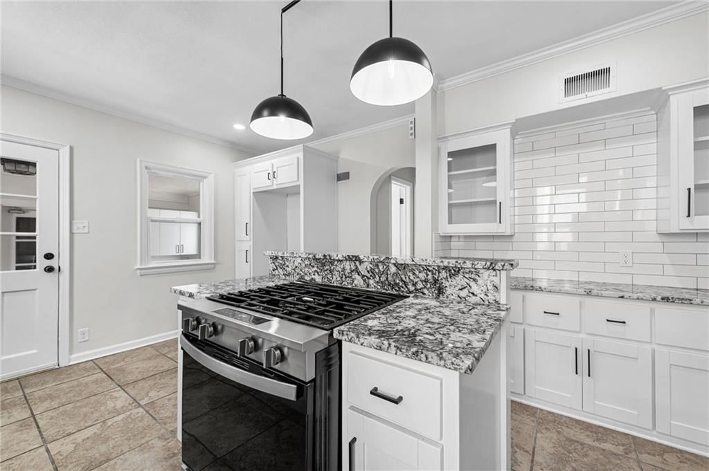 1111 W 77TH Terrace — photo 24