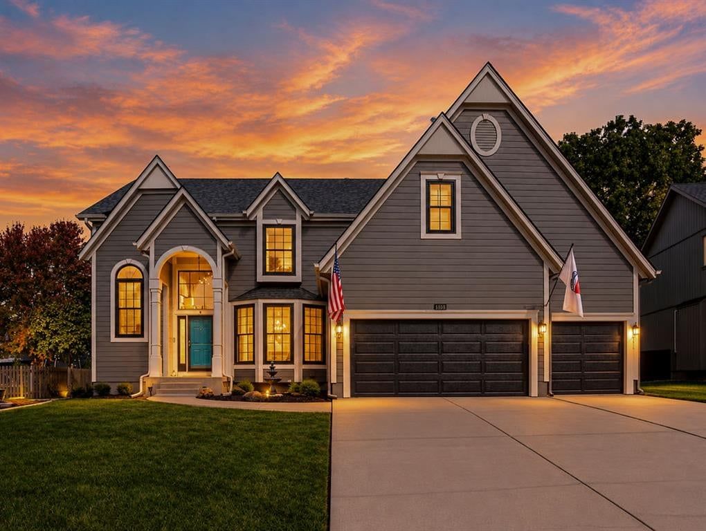 8408 W 129th Terrace, Overland Park, KS