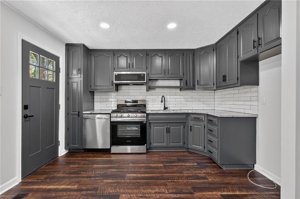 6303 E 153rd Street — photo 14