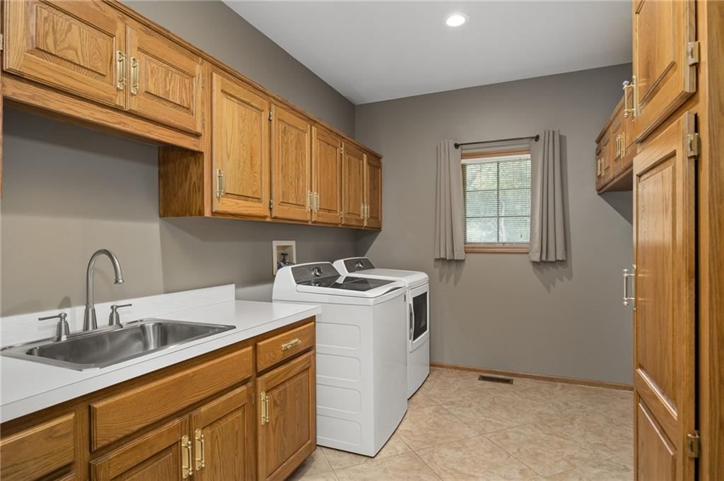 2309 Buckingham Street — photo 26
