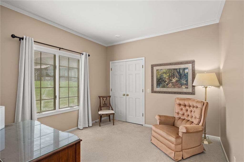 2309 Buckingham Street — photo 31