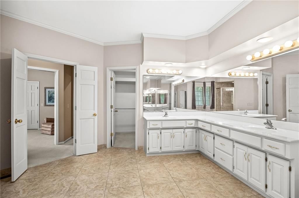 2309 Buckingham Street — photo 35
