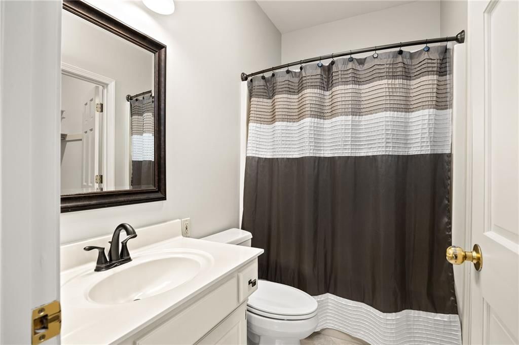 2309 Buckingham Street — photo 39