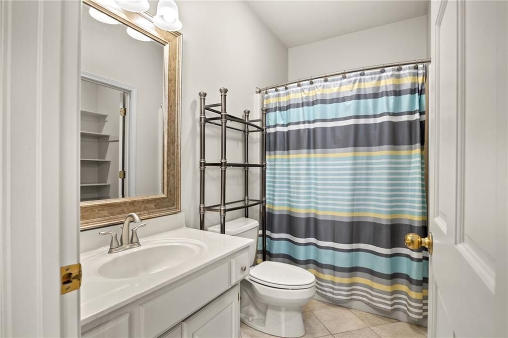 2309 Buckingham Street — photo 42