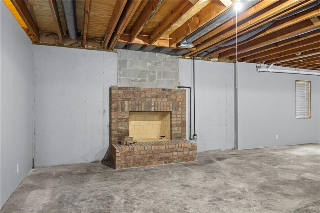 2309 Buckingham Street — photo 45