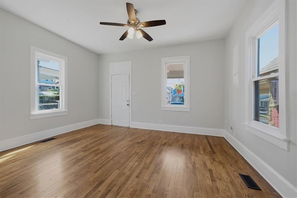 620 Northrup Avenue — photo 6