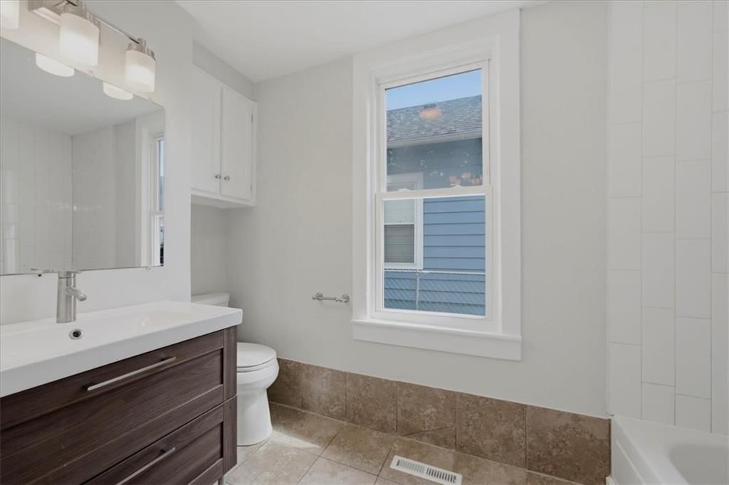 620 Northrup Avenue — photo 10