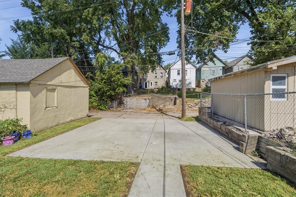 620 Northrup Avenue — photo 24