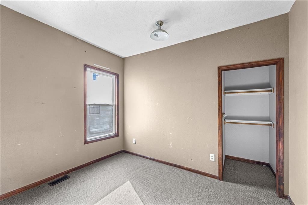905 Main Street — photo 18