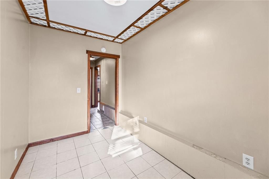905 Main Street — photo 26