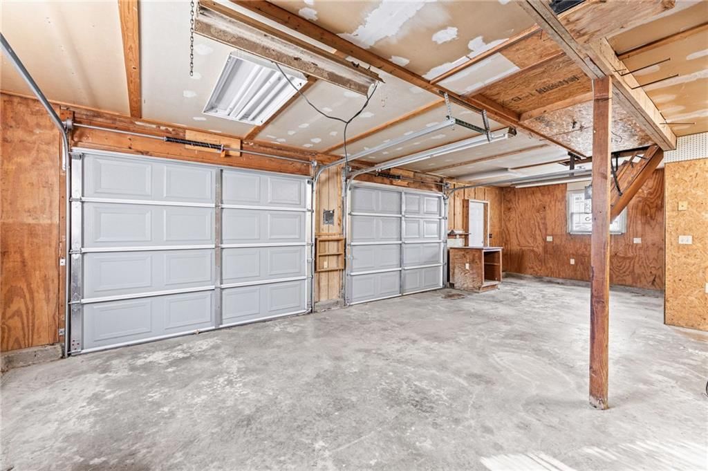 905 Main Street — photo 33
