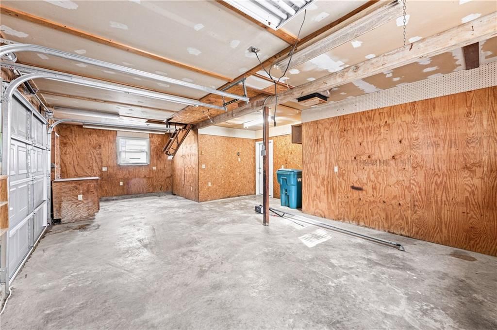 905 Main Street — photo 35
