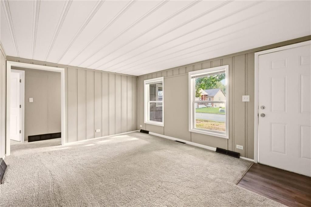 203 N Connor Street — photo 6