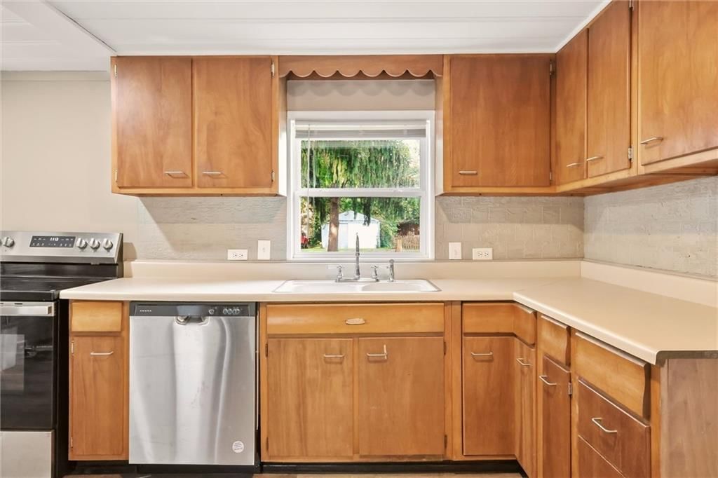 203 N Connor Street — photo 13
