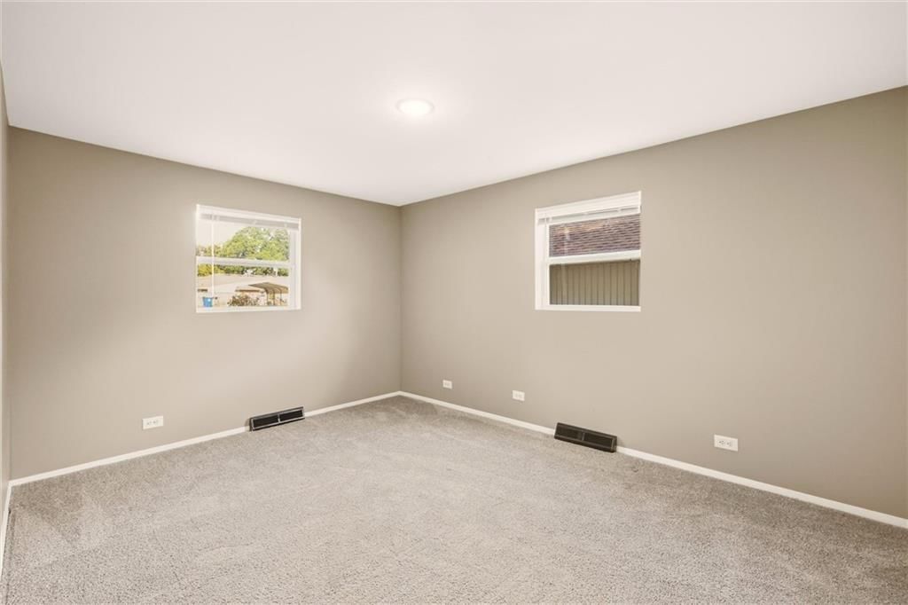 203 N Connor Street — photo 18