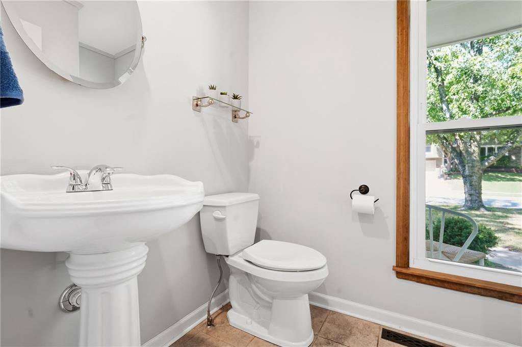 730 N Overlook Drive — photo 16