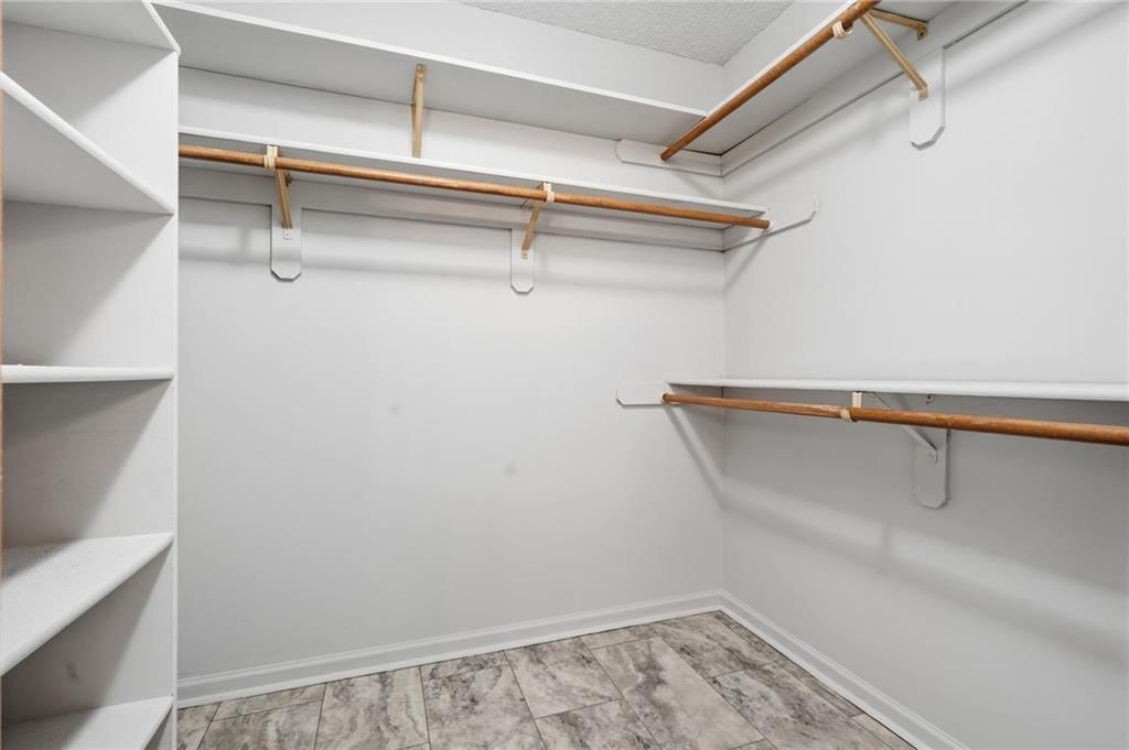 730 N Overlook Drive — photo 21