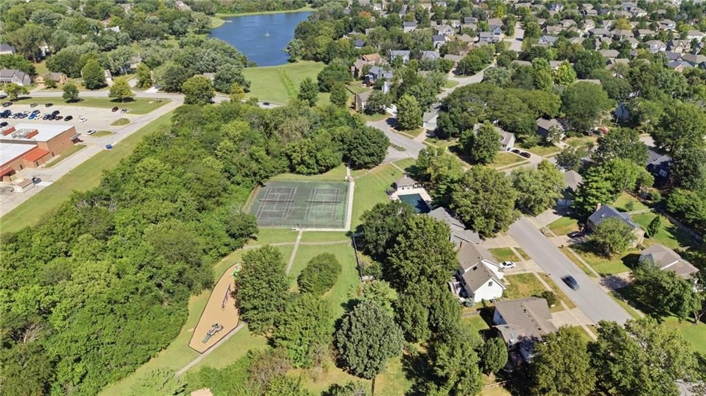 730 N Overlook Drive — photo 42