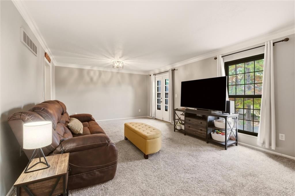 10258 Cedarbrooke Lane — photo 8