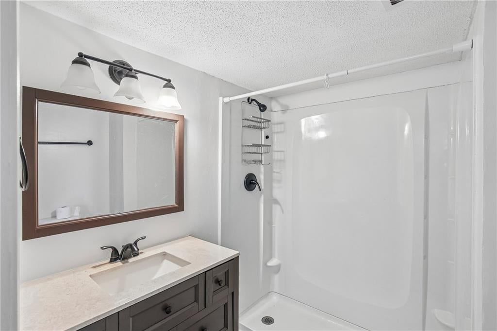 325 S Cherry Street — photo 9