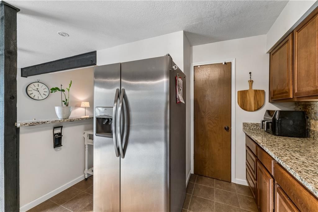 5733 N London Avenue — photo 15
