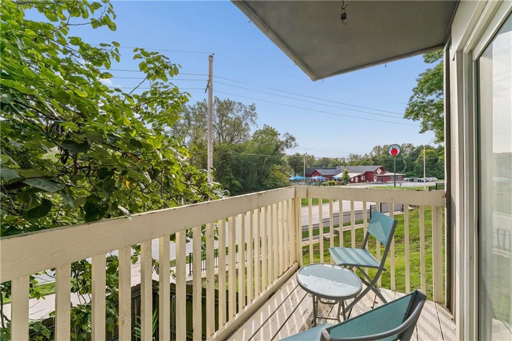 5733 N London Avenue — photo 21