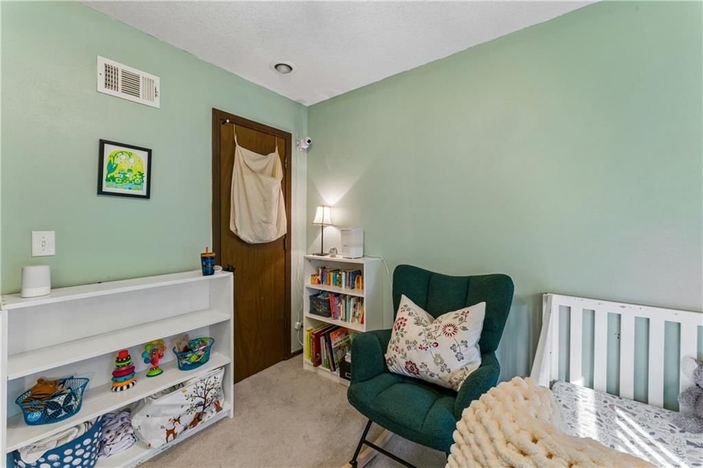 5733 N London Avenue — photo 28