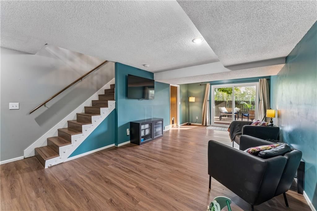 5733 N London Avenue — photo 31