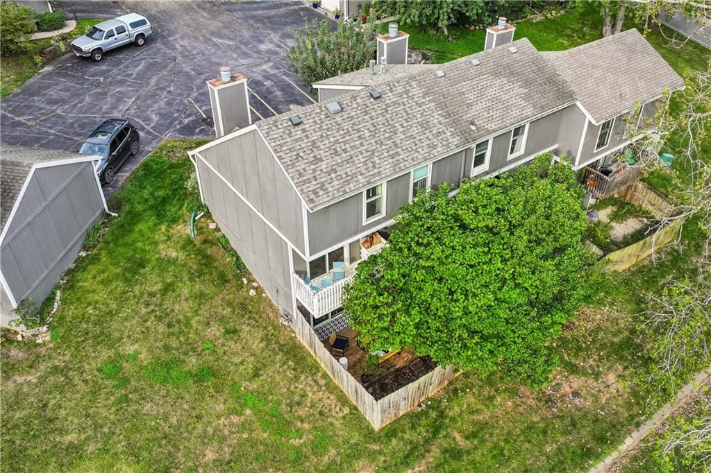 5733 N London Avenue — photo 44