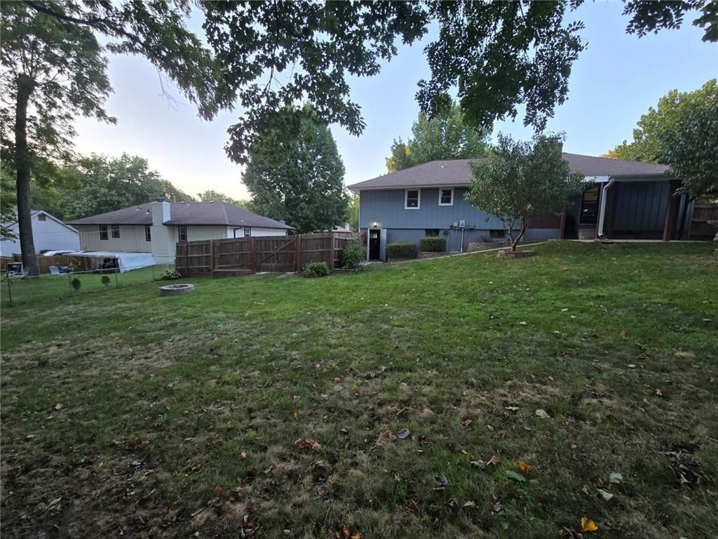 15917 E 41ST Street — photo 35