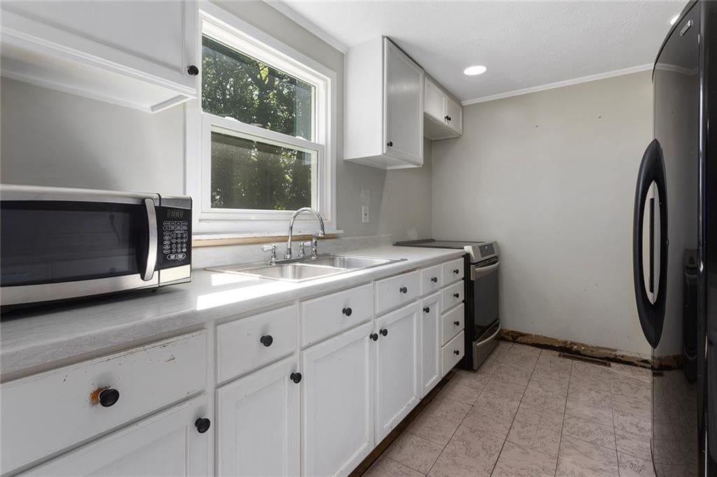 8601 E 81st Terrace — photo 10