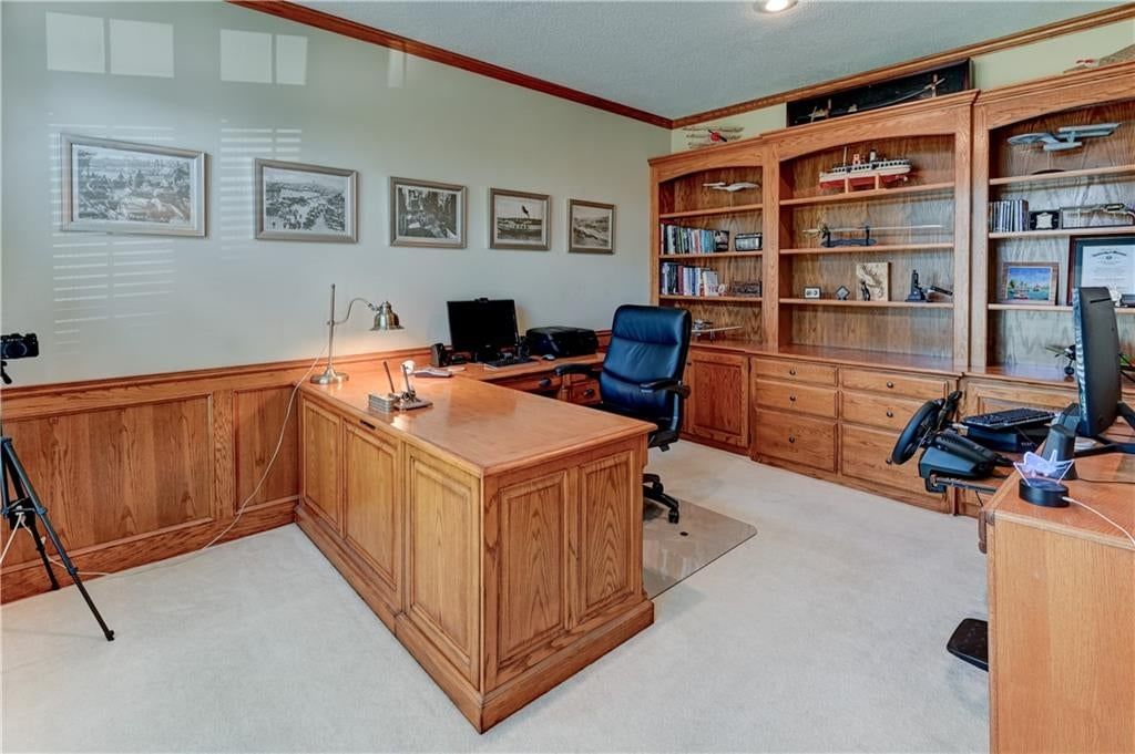 411 NE BITTER CREEK Road — photo 33