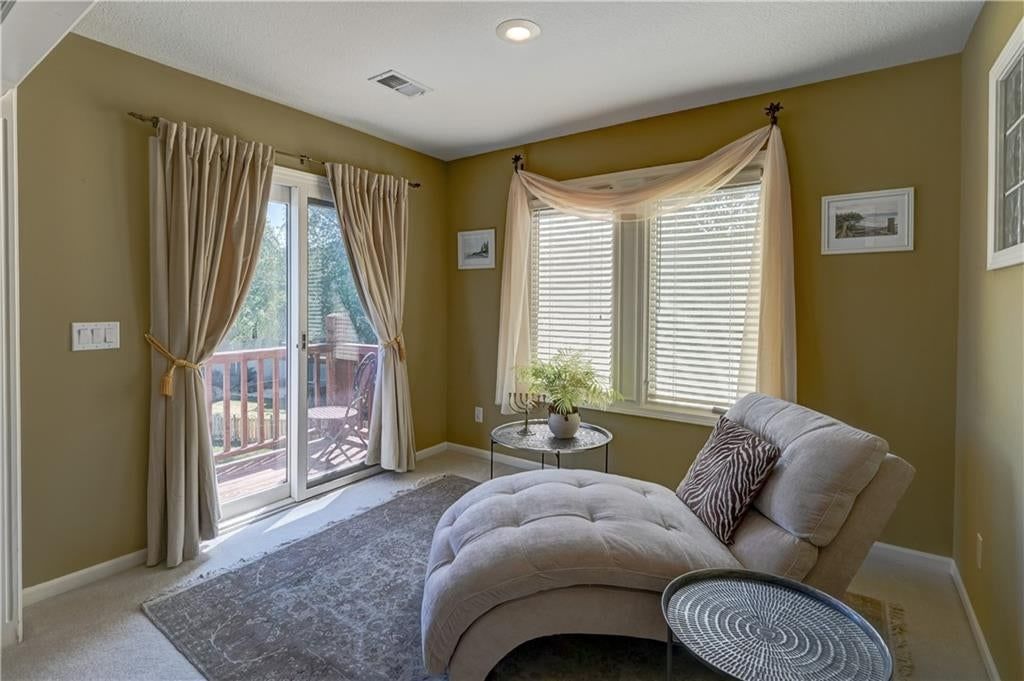 411 NE BITTER CREEK Road — photo 38